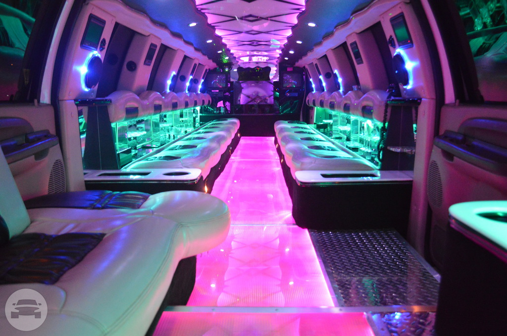 Ford Excursion Double Axle Limousine
Limo /


 / Hourly AUD$ 0.00
