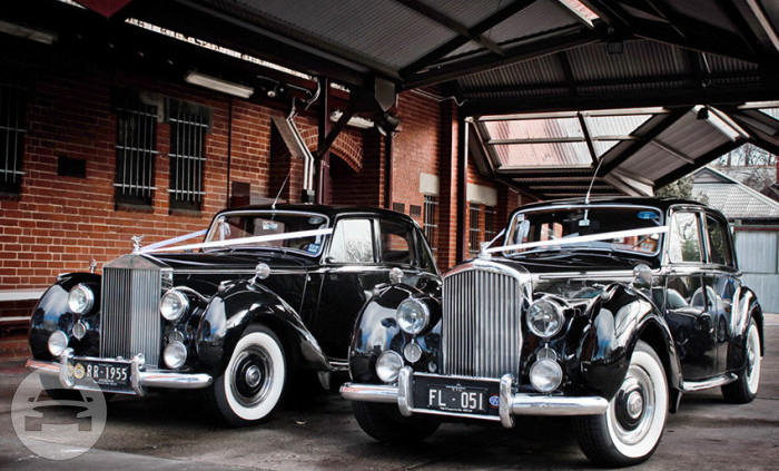 1951 Bentley Dawn Black
Sedan /
Melbourne, VIC

 / Hourly AUD$ 0.00
