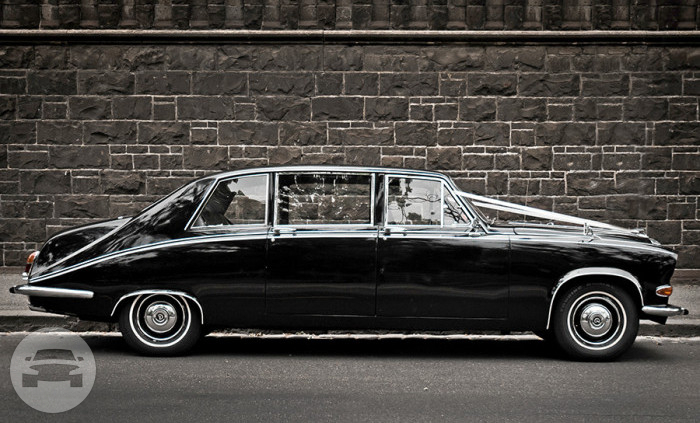 6 passenger 1968 Daimler DS Royal Black
Limo /
Brunswick East VIC 3057, Australia

 / Hourly AUD$ 0.00
