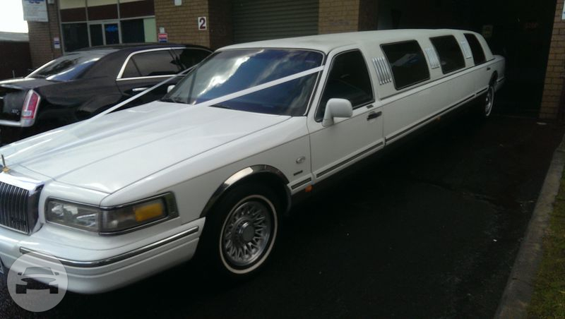 Lincoln Limousine
Limo /
Melbourne, VIC

 / Hourly AUD$ 250.00
