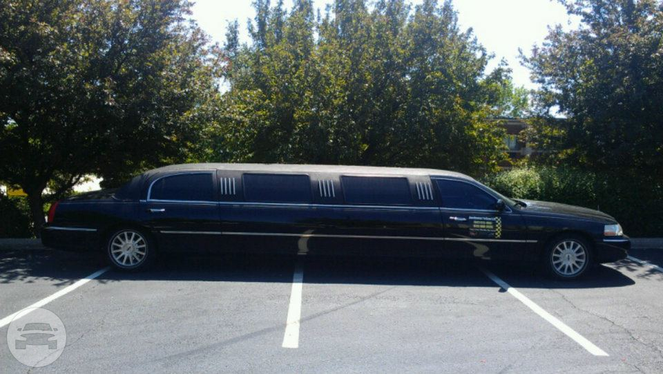 Lincoln Stretch Limousine 2014
Limo /


 / Hourly AUD$ 0.00
