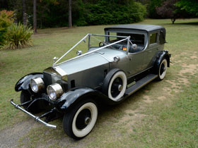 1927 Rolls-Royce Phantom
Sedan /
Mittagong NSW 2575, Australia

 / Hourly AUD$ 180.00

