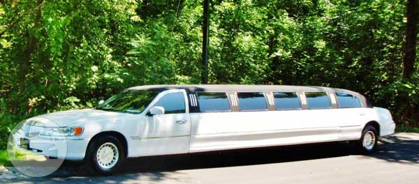 12 Passenger Lincoln Town Car Limousine
Limo /


 / Hourly AUD$ 0.00
