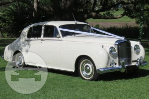1956 Bentley S1 White
Sedan /
Gold Coast QLD, Australia

 / Hourly AUD$ 0.00
