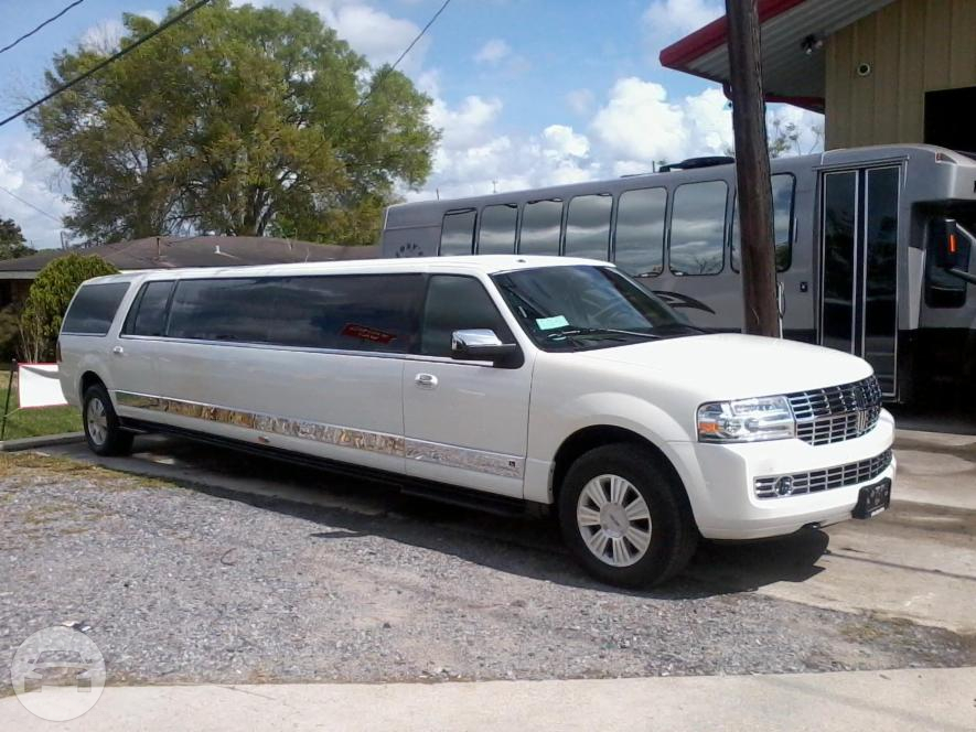 Lincoln Navigator Stretch Limousine - White
Limo /


 / Hourly AUD$ 0.00
