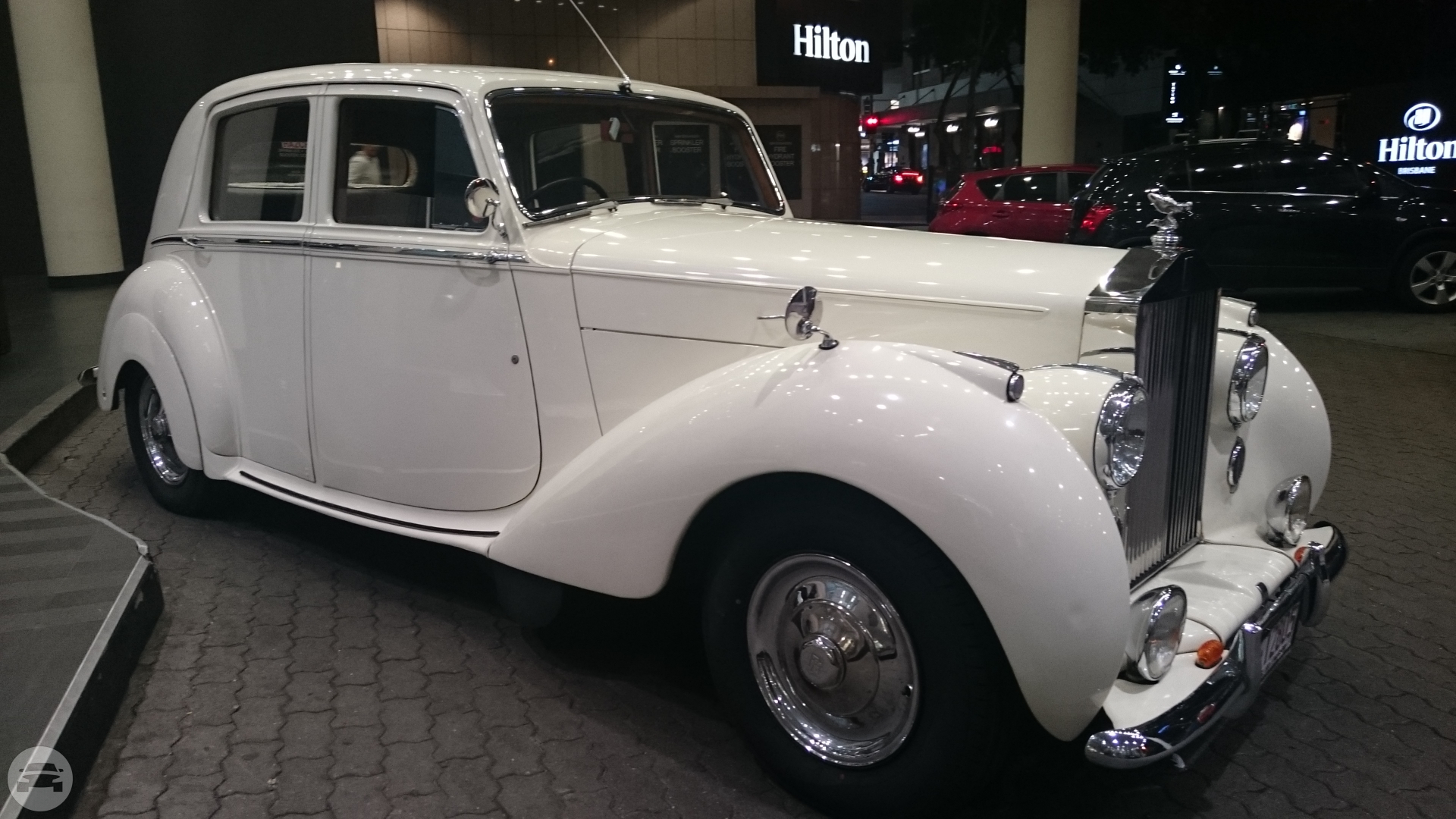 1948 Rolls Royce Silver Dawn
Sedan /
Brisbane City, QLD

 / Hourly AUD$ 0.00
