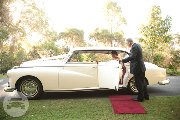 Classic Mercedes Benz White
Sedan /
Brisbane City, QLD

 / Hourly AUD$ 0.00
