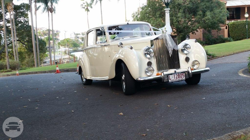 1948 Rolls Royce Silver Dawn
Sedan /
Sunshine Coast QLD, Australia

 / Hourly AUD$ 0.00
