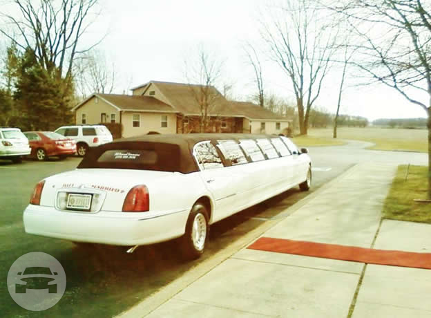 12 Passenger Lincoln Town Car Limousine
Limo /


 / Hourly AUD$ 0.00
