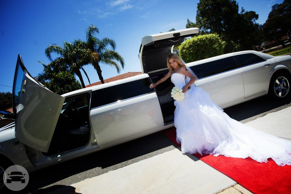 Limo jet 10 seater Chrysler 300C
Limo /
Zillmere QLD 4034, Australia

 / Hourly AUD$ 350.00
