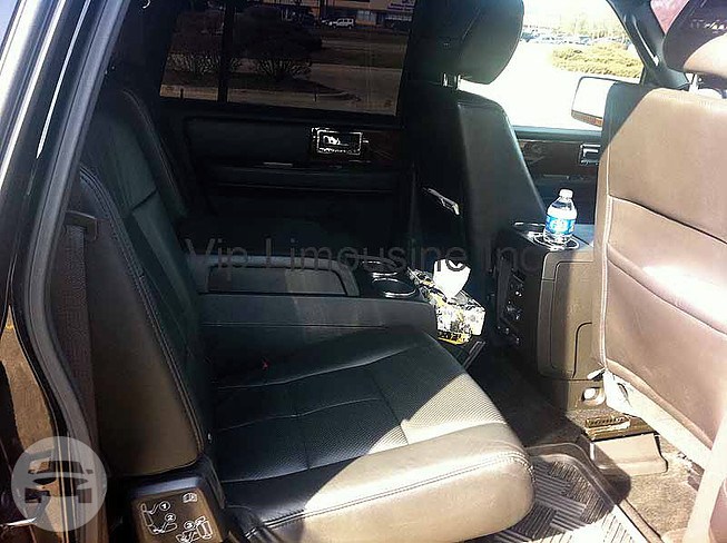 2013 Lincoln Navigator
SUV /


 / Hourly AUD$ 0.00
